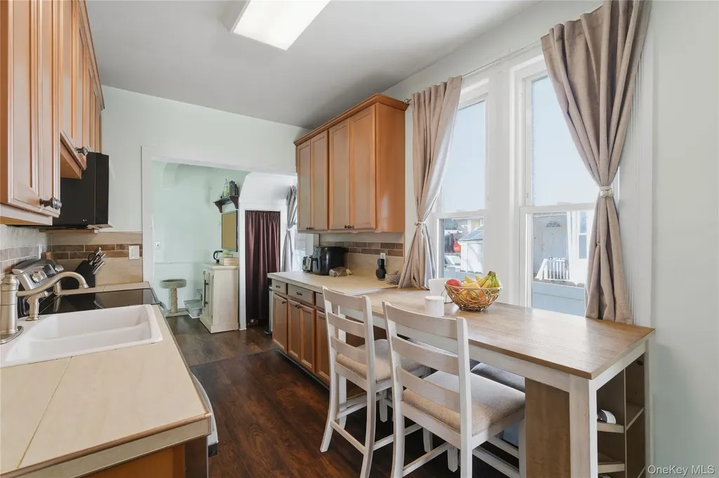 176 Depew Street Peekskill NY 10566