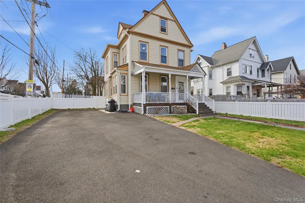 176 Depew Street Peekskill NY 10566