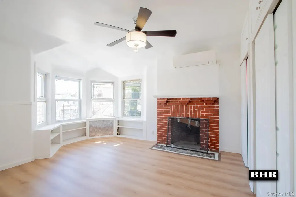 154 Beaumont Street Brooklyn NY 11235