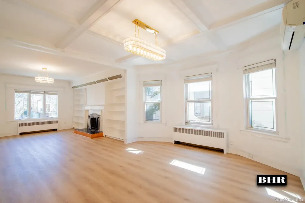 154 Beaumont Street Brooklyn NY 11235