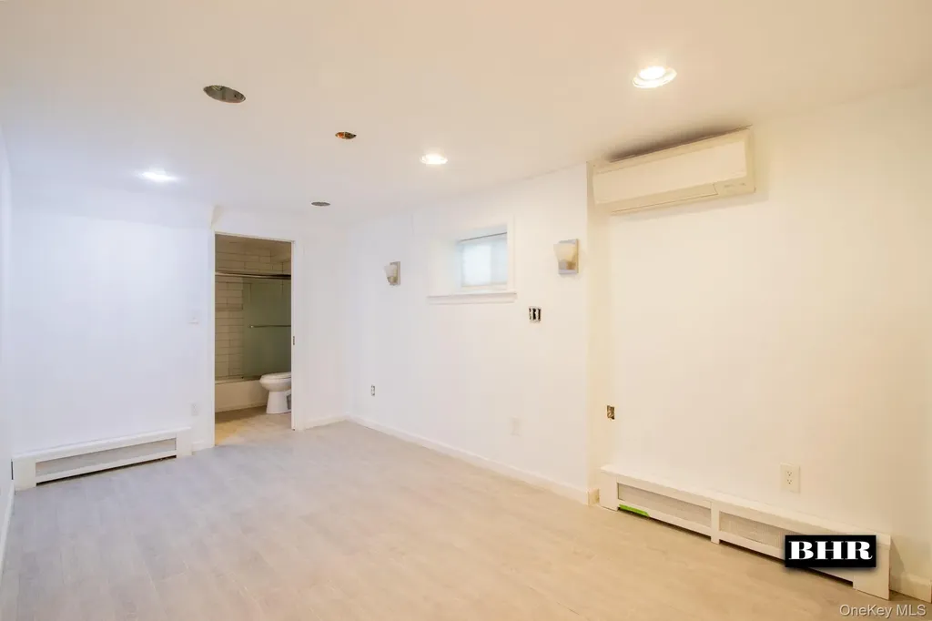 154 Beaumont Street Brooklyn NY 11235