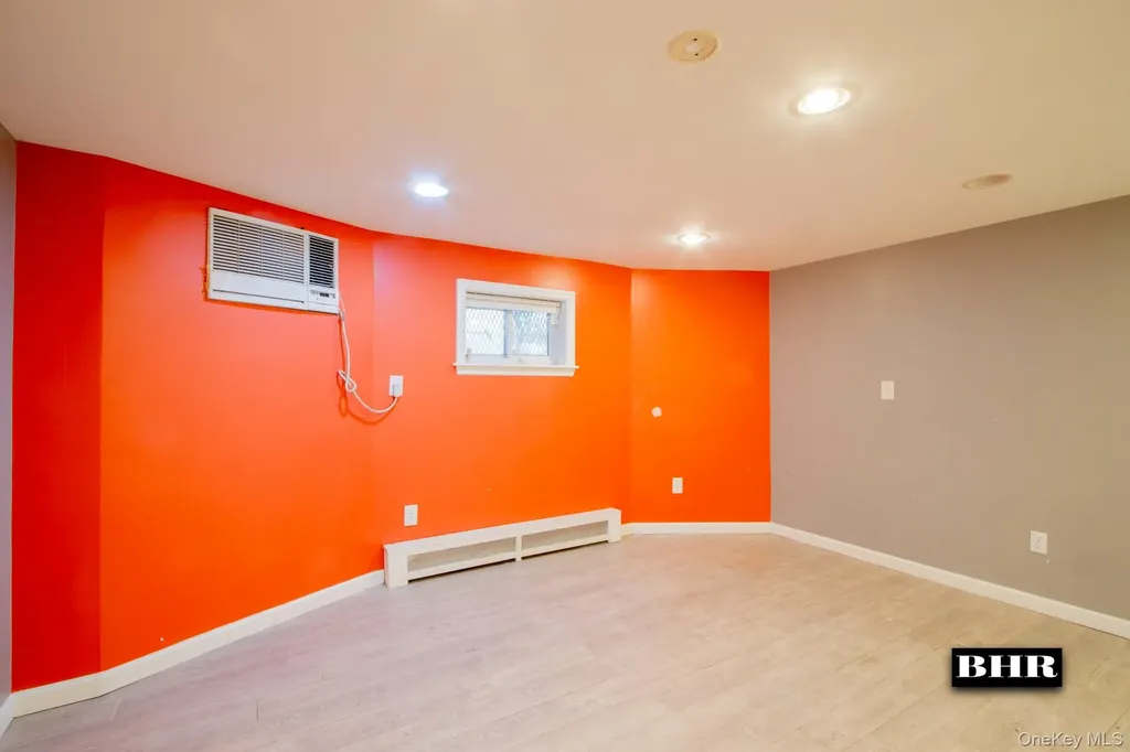 154 Beaumont Street Brooklyn NY 11235