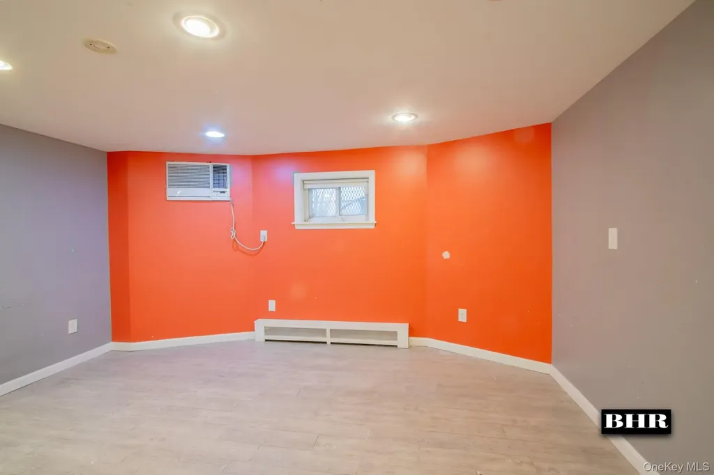 154 Beaumont Street Brooklyn NY 11235
