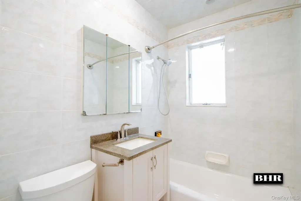 154 Beaumont Street Brooklyn NY 11235