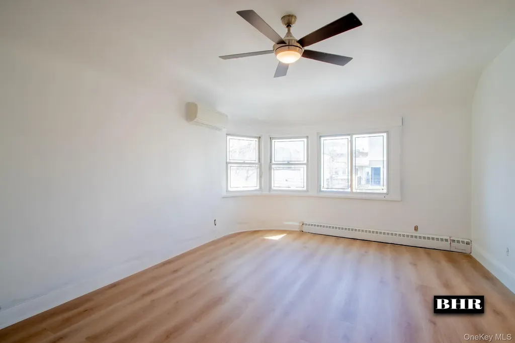 154 Beaumont Street Brooklyn NY 11235