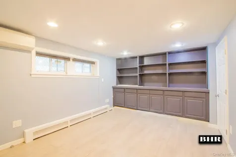 154 Beaumont Street Brooklyn NY 11235