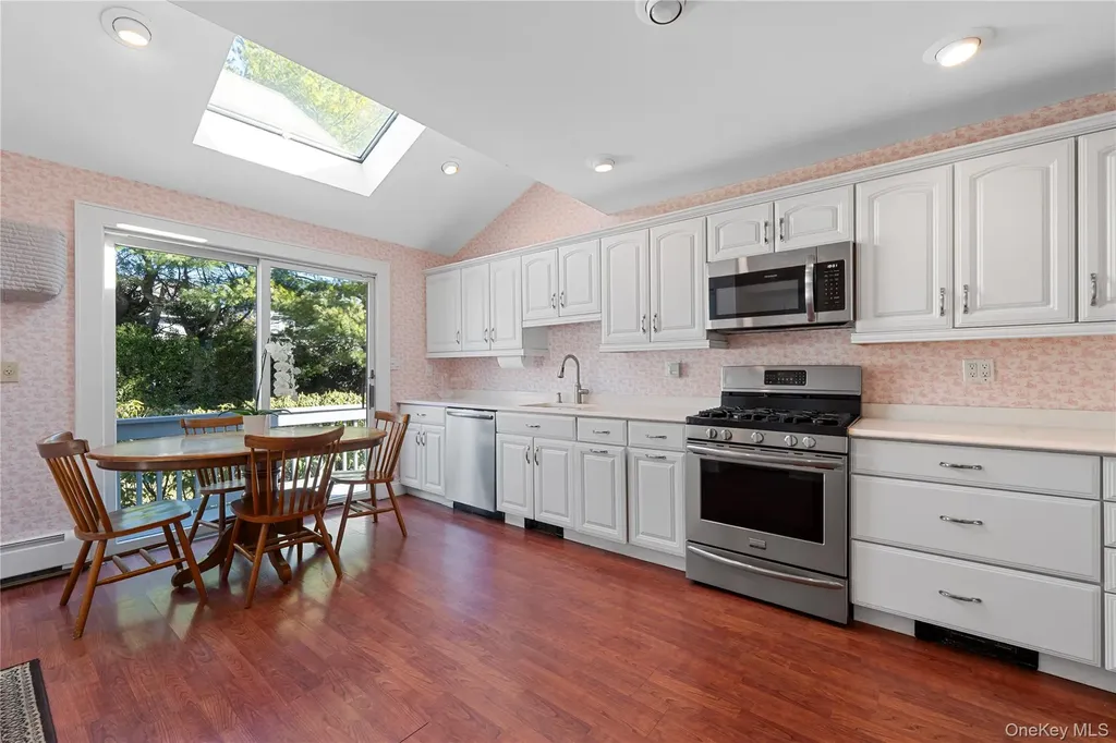 122 Palmyra Avenue Woodmere NY 11598