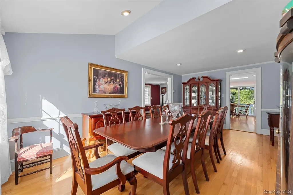 122 Palmyra Avenue Woodmere NY 11598