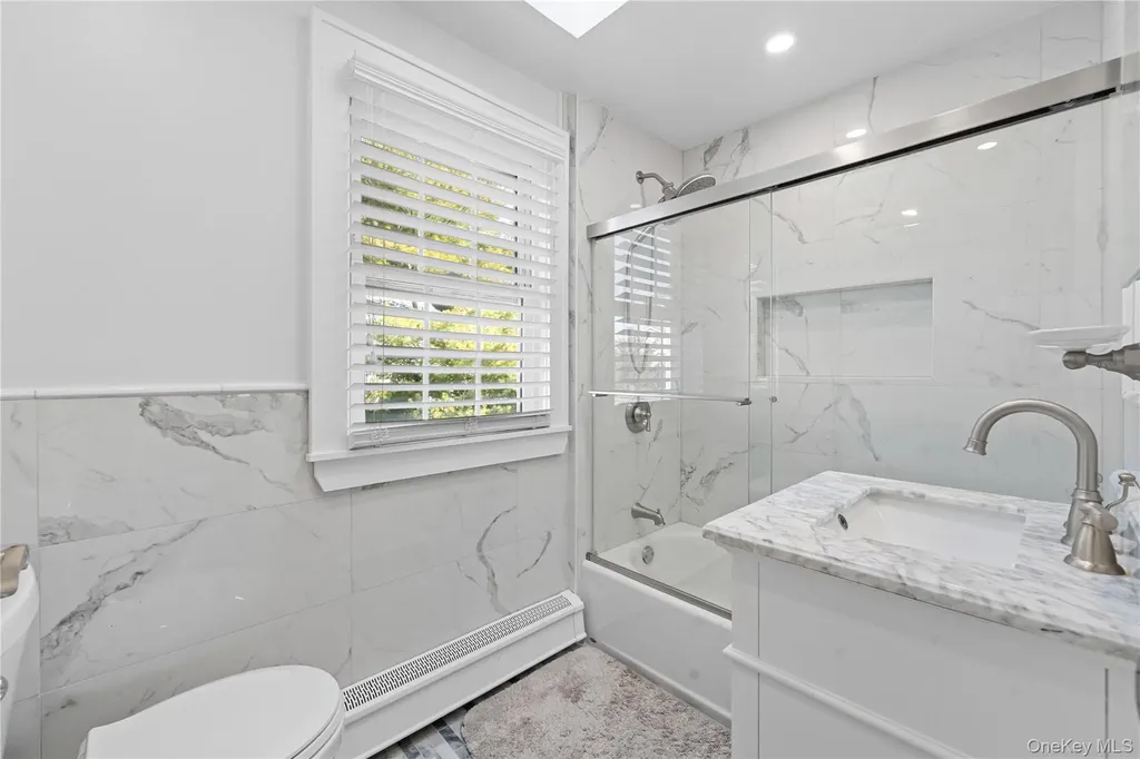 122 Palmyra Avenue Woodmere NY 11598