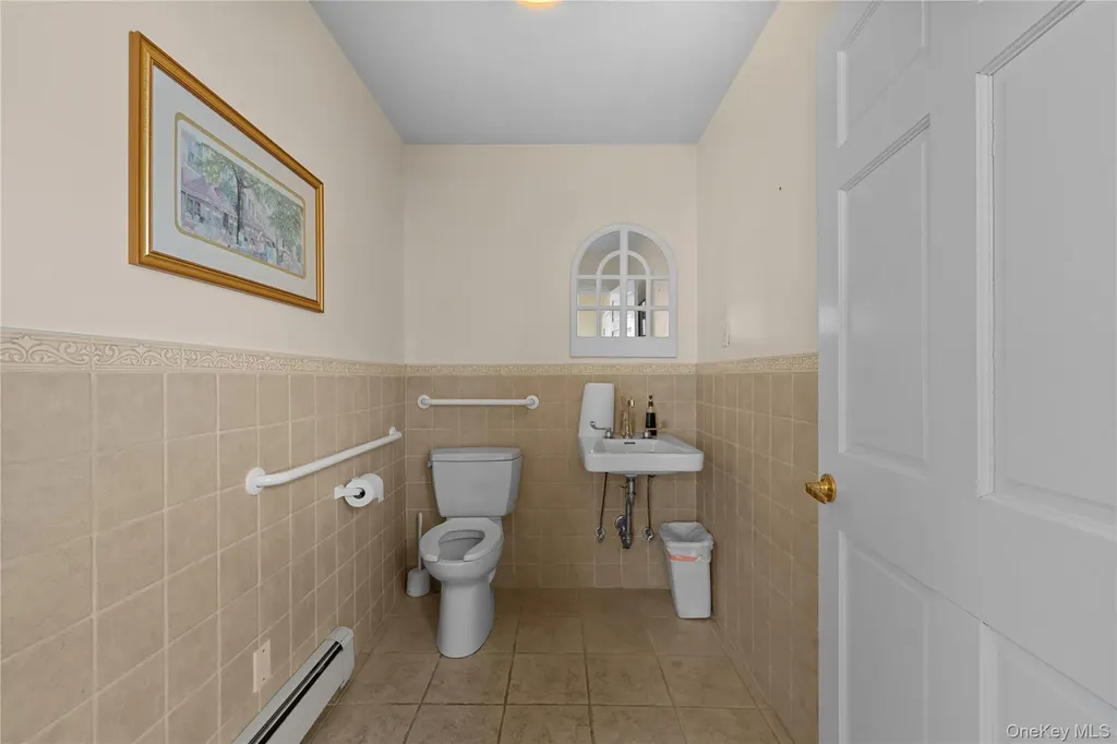 122 Palmyra Avenue Woodmere NY 11598
