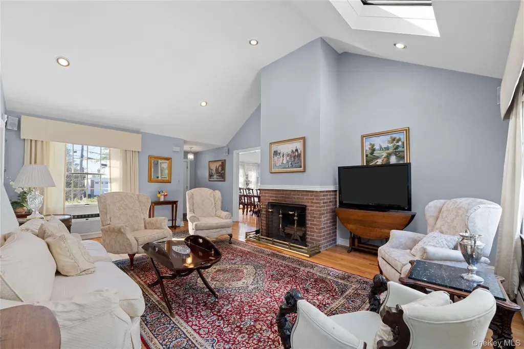 122 Palmyra Avenue Woodmere NY 11598