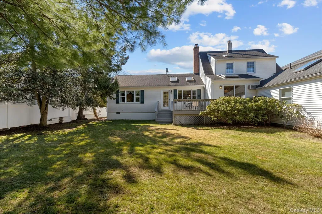 122 Palmyra Avenue Woodmere NY 11598
