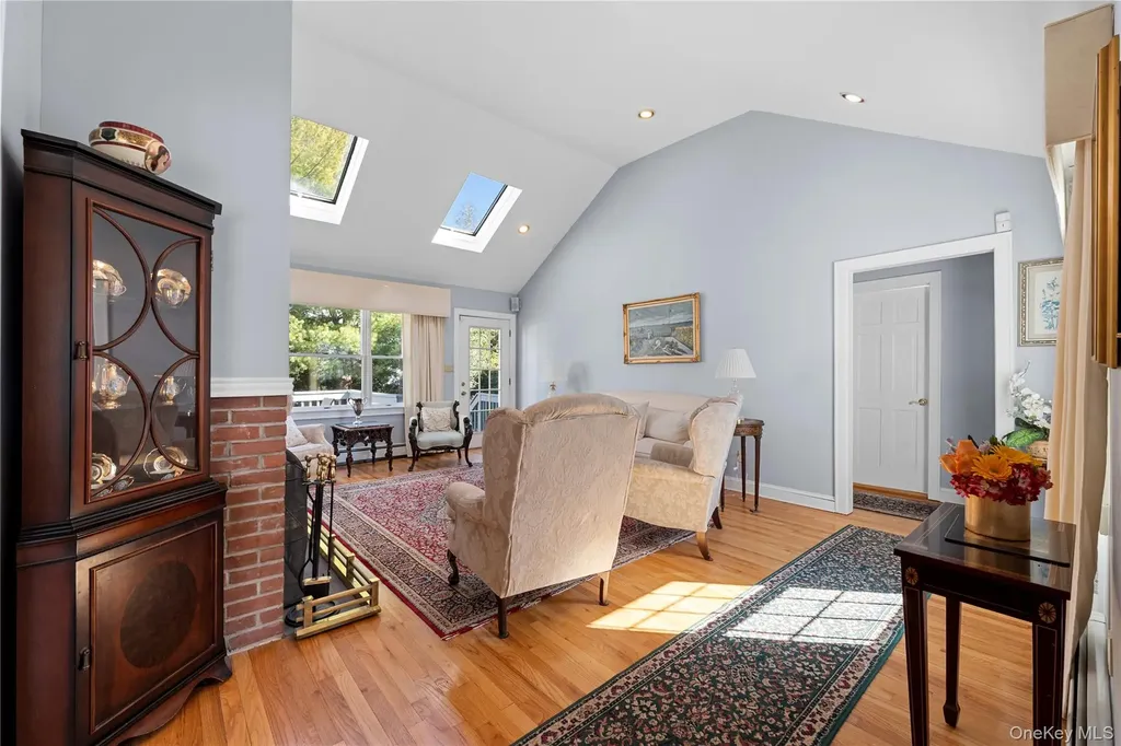 122 Palmyra Avenue Woodmere NY 11598