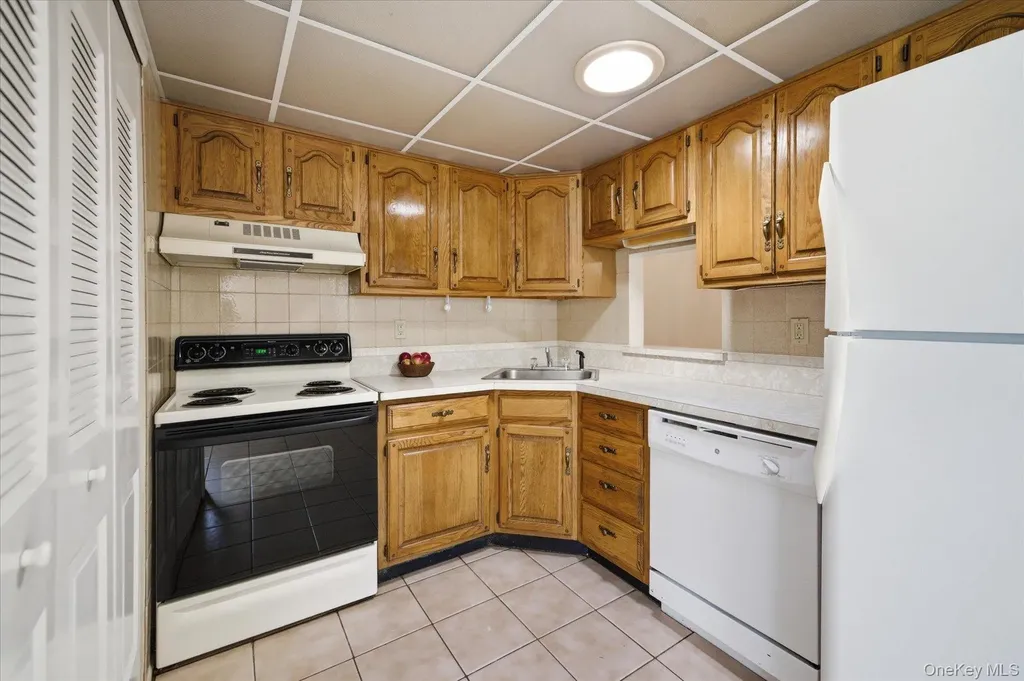 68 Knolls Drive Stony Brook NY 11790