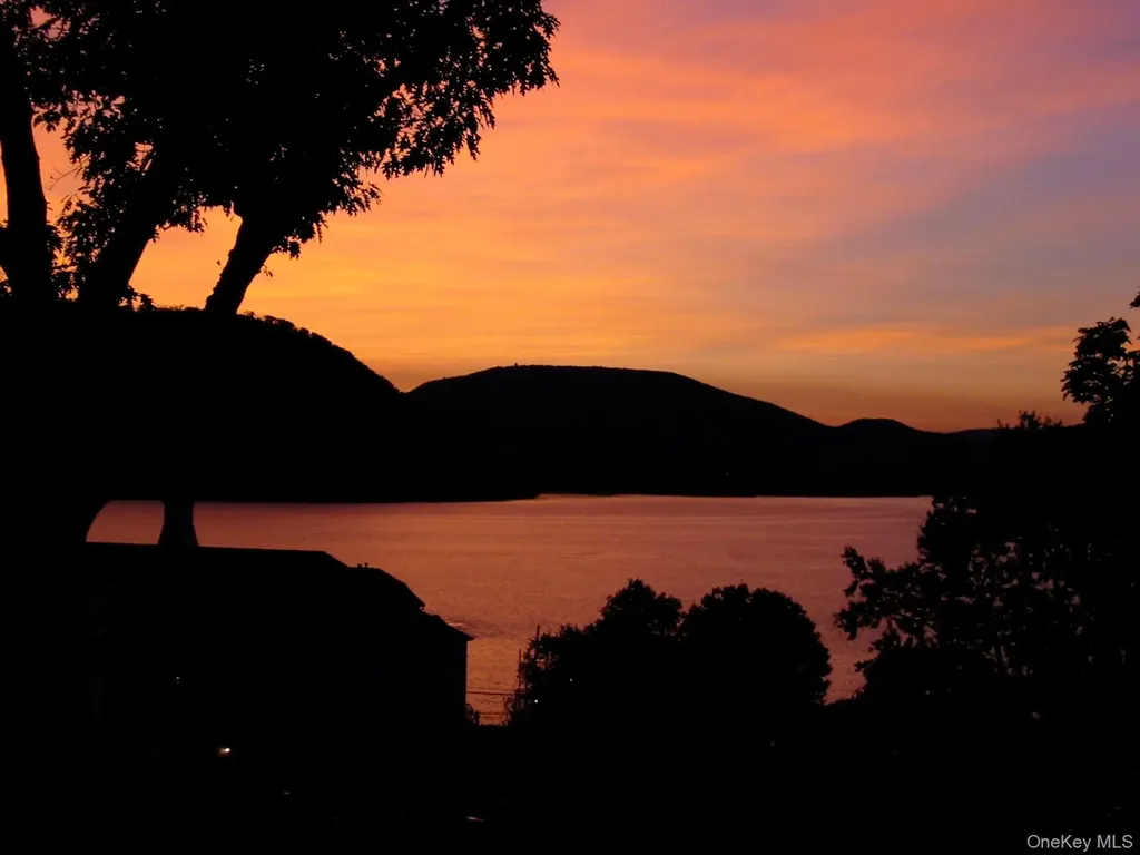 115 Viewpoint Terrace Peekskill NY 10566