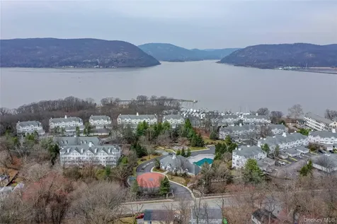 115 Viewpoint Terrace Peekskill NY 10566
