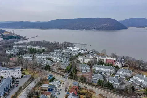 115 Viewpoint Terrace Peekskill NY 10566