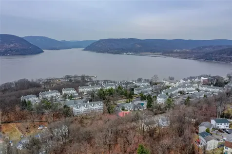115 Viewpoint Terrace Peekskill NY 10566