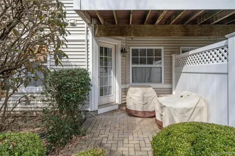 115 Viewpoint Terrace Peekskill NY 10566