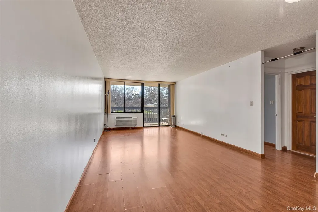 15038 Union Turnpike Flushing NY 11367