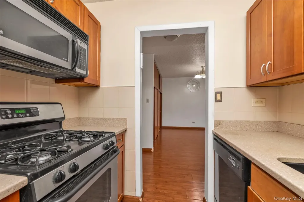 15038 Union Turnpike Flushing NY 11367