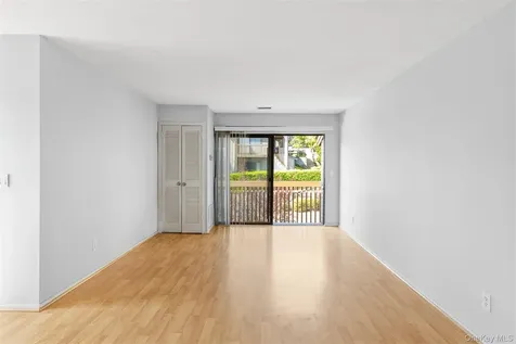 84 Scenic View Yorktown Heights NY 10598