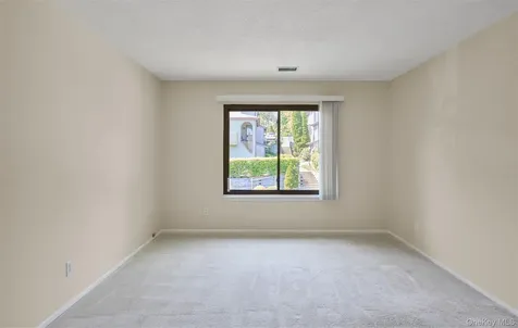 84 Scenic View Yorktown Heights NY 10598