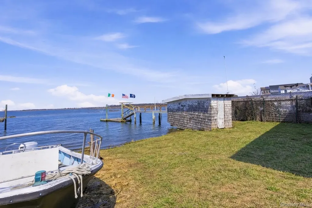631 Cross Bay Boulevard Broad Channel NY 11693