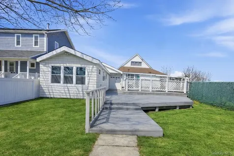 631 Cross Bay Boulevard Broad Channel NY 11693