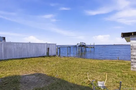631 Cross Bay Boulevard Broad Channel NY 11693
