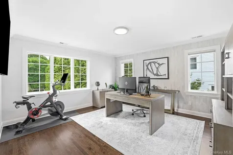 11 Mayflower Road Scarsdale NY 10583