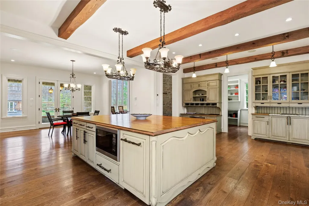 72 Guard Hill Road Bedford Corners NY 10549