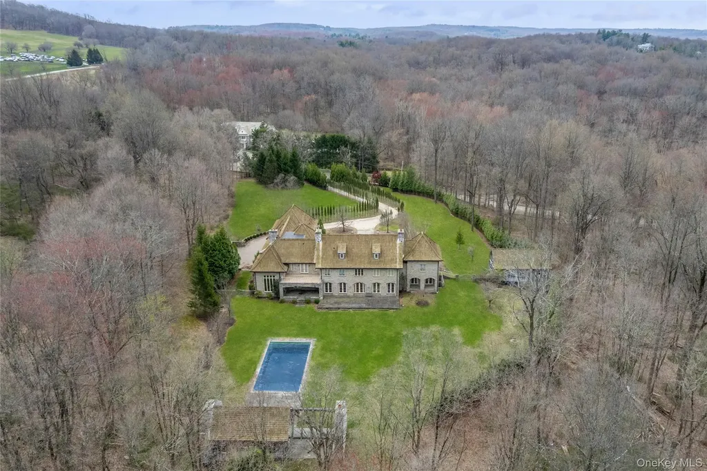 72 Guard Hill Road Bedford Corners NY 10549