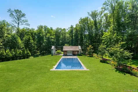 72 Guard Hill Road Bedford Corners NY 10549