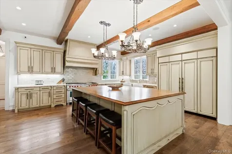 72 Guard Hill Road Bedford Corners NY 10549
