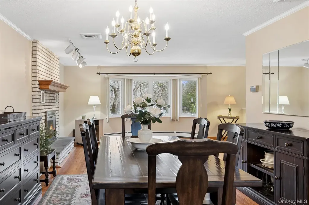 6 Viola Drive Glen Cove NY 11542