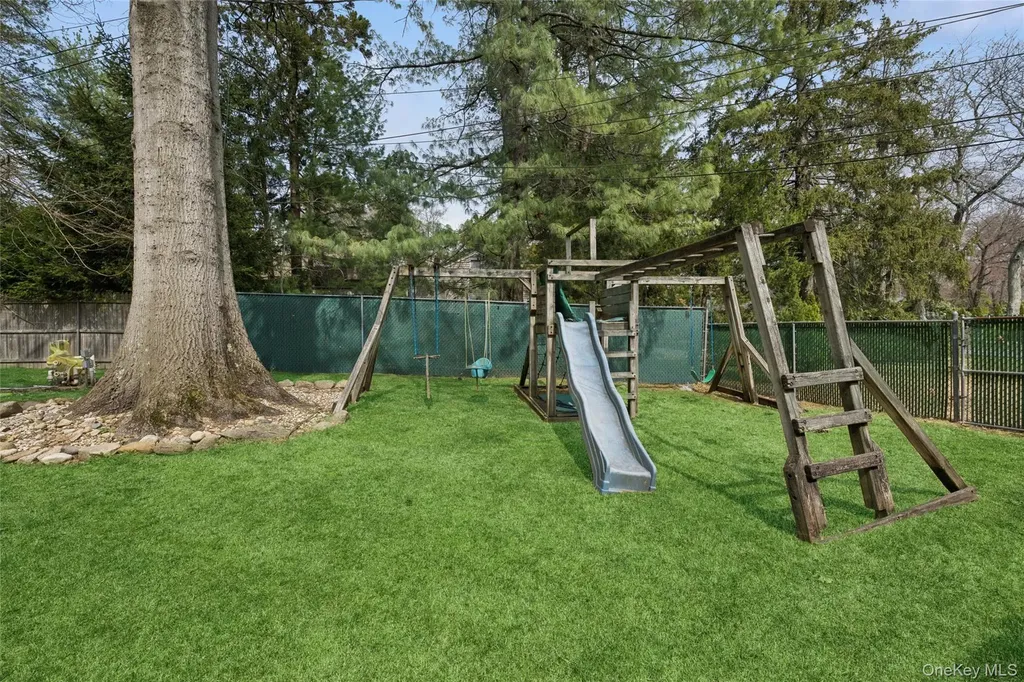 6 Viola Drive Glen Cove NY 11542
