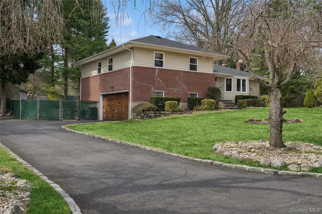 6 Viola Drive Glen Cove NY 11542