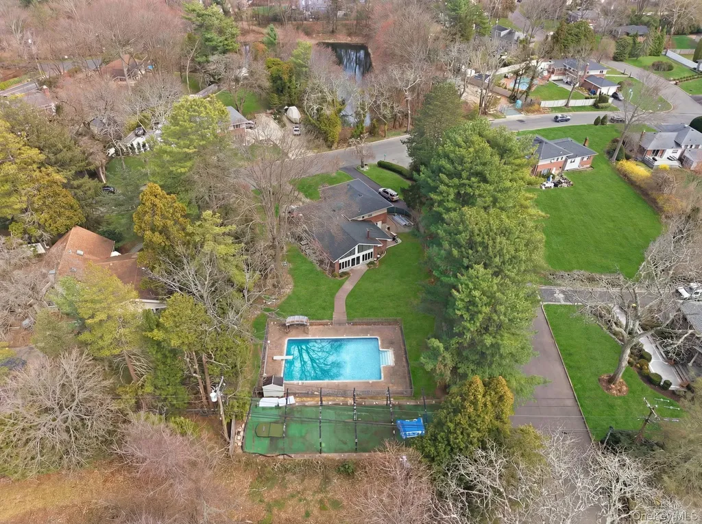 6 Viola Drive Glen Cove NY 11542