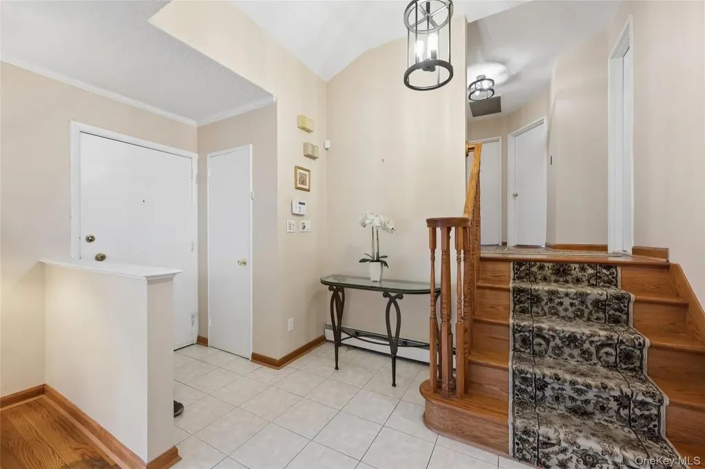 6 Viola Drive Glen Cove NY 11542