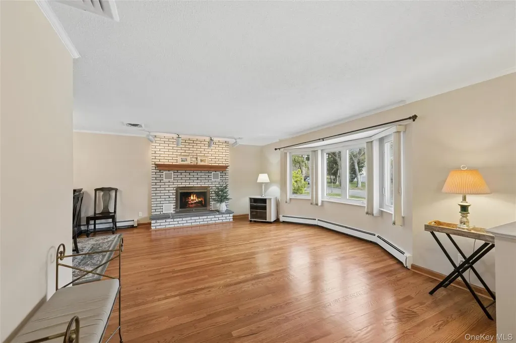 6 Viola Drive Glen Cove NY 11542