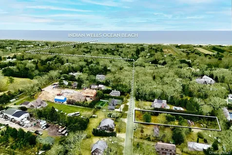 44 Cross Highway Amagansett NY 11930
