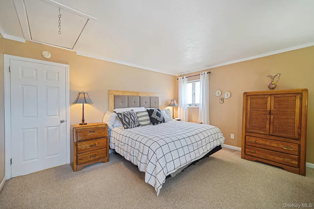10 Pierre Drive Commack NY 11725