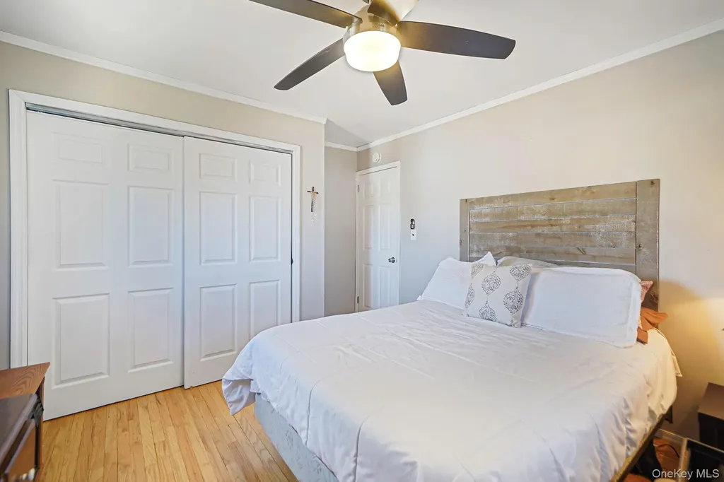 10 Pierre Drive Commack NY 11725