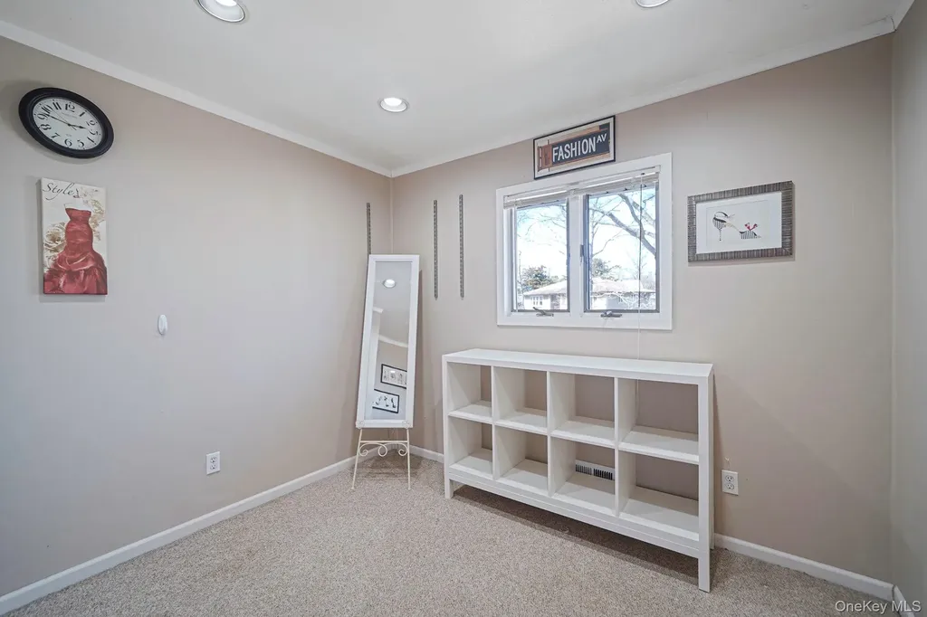 10 Pierre Drive Commack NY 11725