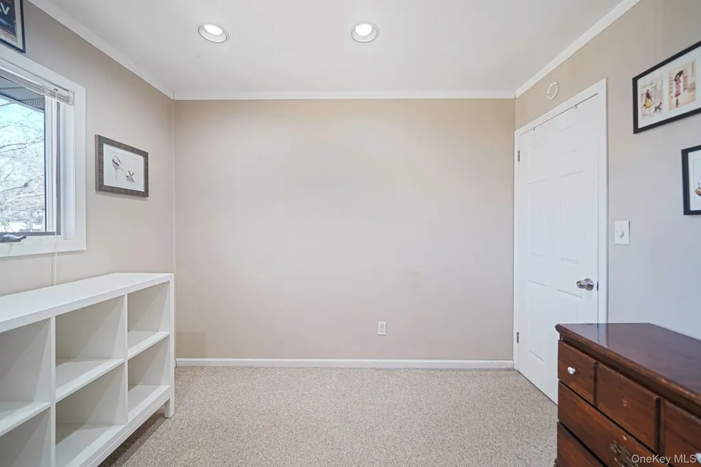 10 Pierre Drive Commack NY 11725