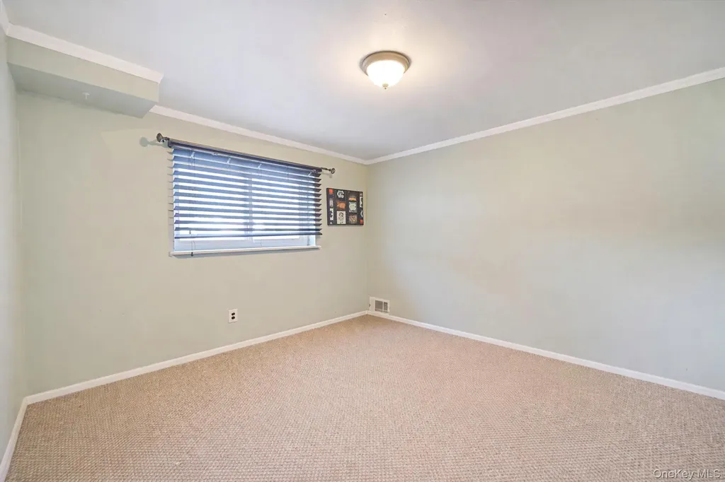 10 Pierre Drive Commack NY 11725