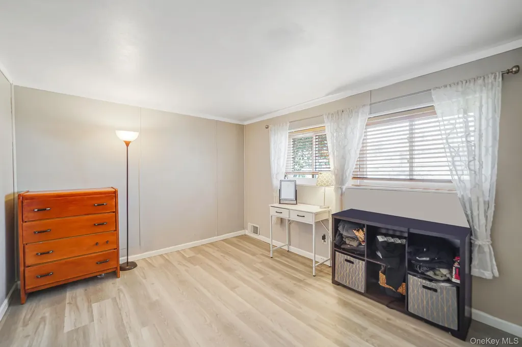 10 Pierre Drive Commack NY 11725
