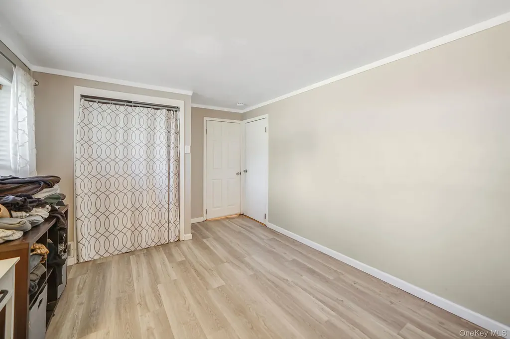 10 Pierre Drive Commack NY 11725