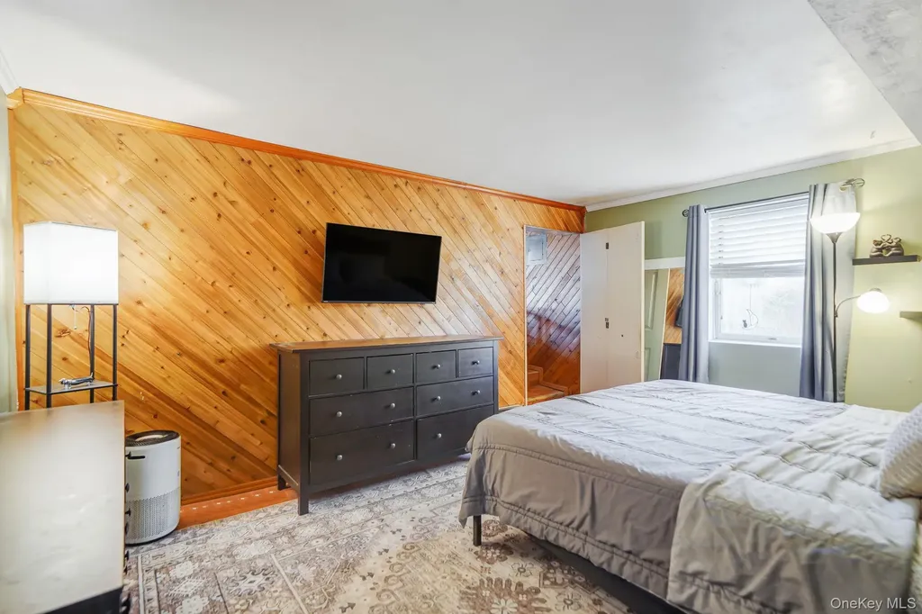 10 Pierre Drive Commack NY 11725